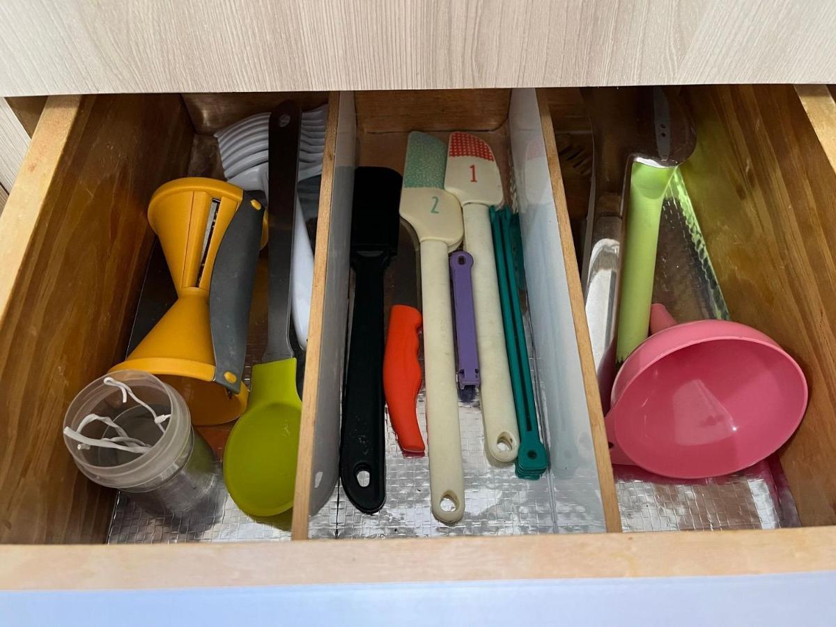 Apartamento Vb301 - Apto Completo, 2 Sendo 1 Suíte, Sacada Ampla Com Churrasqueira, Garagem, Kit E Internet Rápida